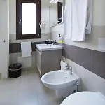 Xenia Hotel 3*