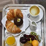 Xenia Hotel 3*