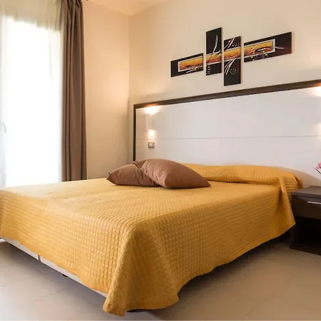 Xenia Hotel 3*