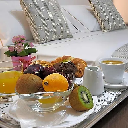 Hotel Xenia 3*